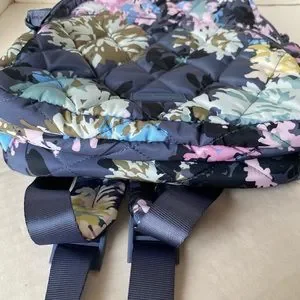 Vera Bradley | Bags | Vera Bradley Ultralight Compact  display picture 3